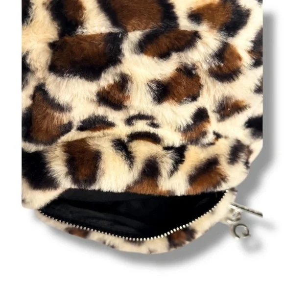 Gilda Paris Leopard Faux Fur Mini Backpack • NWT❣️❣️ display picture 1